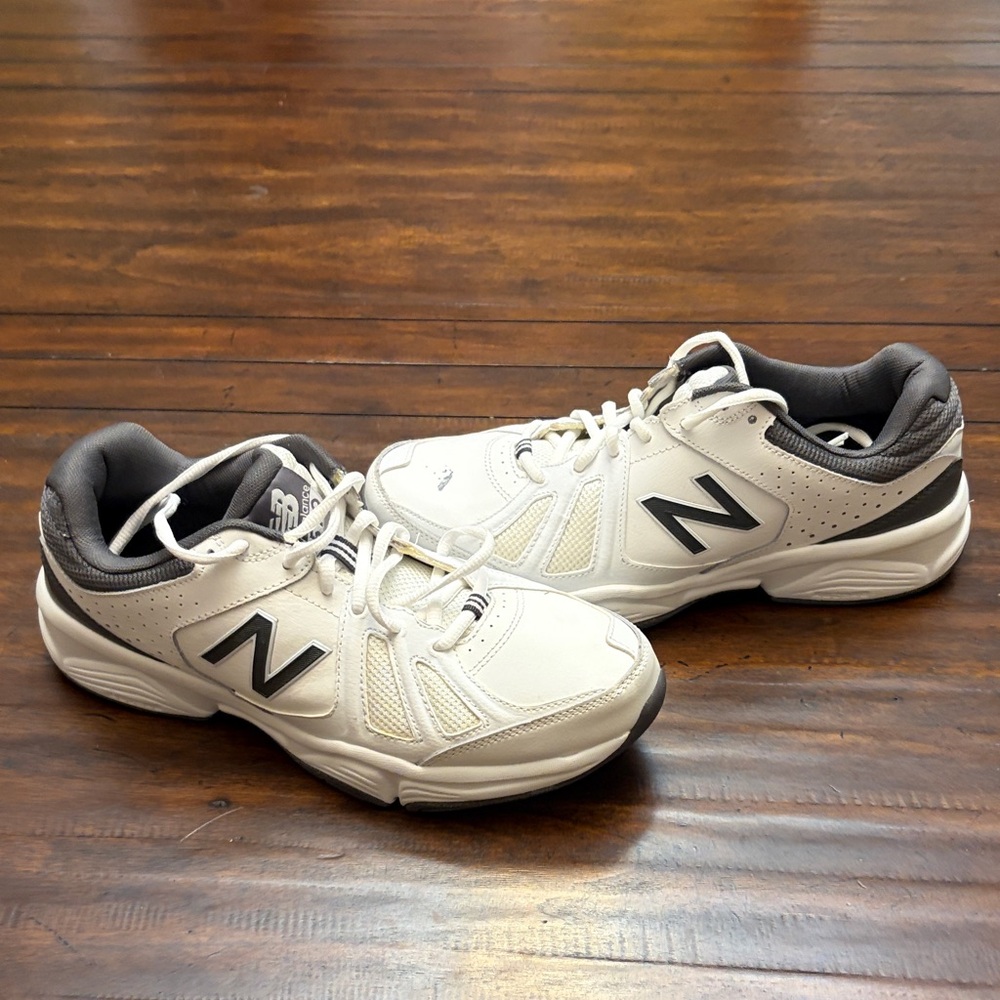New Balance white Leather Men US 9 ACS